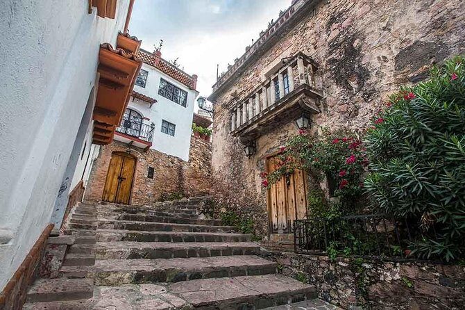 Private Tour: The Colonial Towns of Taxco and Cuernavaca from Mexico City - FAQs