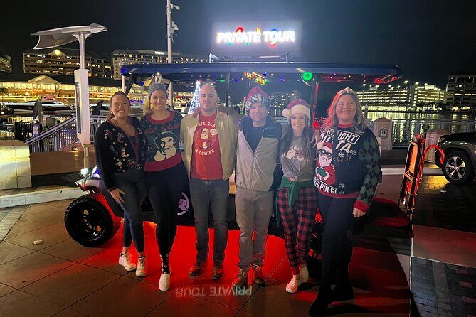 Private Tour to Christmas Winter Village, Bayshore and Hyde Park - Hyde Park Village: A Christmas Picture Perfect Spot