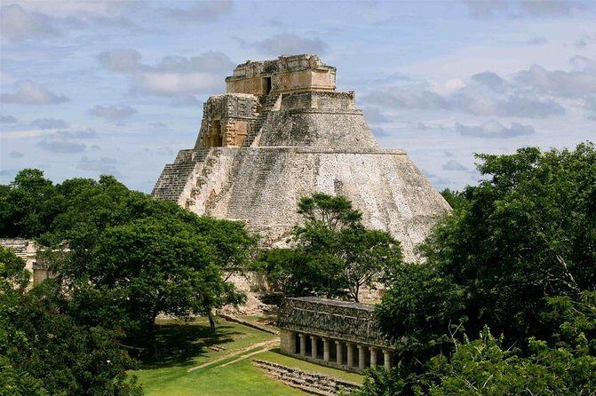 Private Tour: Uxmal & Hacienda Sotuta de Peon by Yucatan Concierge - How the Tour Balances Value and Experience