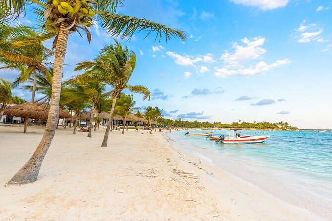 Private Transfer: Akumal to Cancun Airport CUN in SUV - A Closer Look at the Details