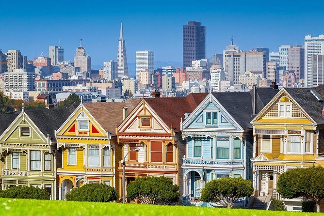 Private Transfer from Montreal City to Montreal (YUL) Airport - The Experience in Practice