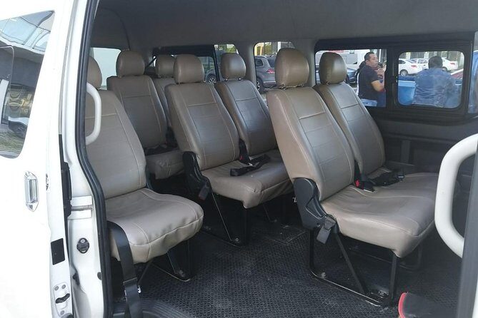 Private Transfer from Puerto Morelos to Cancun Airport CUN by Minivan or Minibus - What to Expect from the Transfer Service