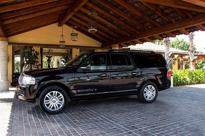Private transfer round trip Vallarta Airport to your hotel in a luxury vehicle - A Deep Dive into the Experience