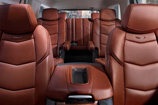 Private Transfer: Toronto to Pearson Airport YYZ in Luxury SUV - Frequently Asked Questions