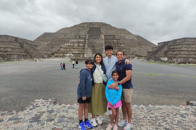 Private Transportation & Guide: Hourly service in Mexico City - The Value of a Private, Customized Experience