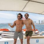 Private Yacht Charter ChicaFUN 5 Waterslides All Inclusive - The Practicalities: What to Expect