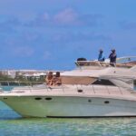 Private Yacht SeaRay 46ft Cancun 25P17 - The Experience and Staff