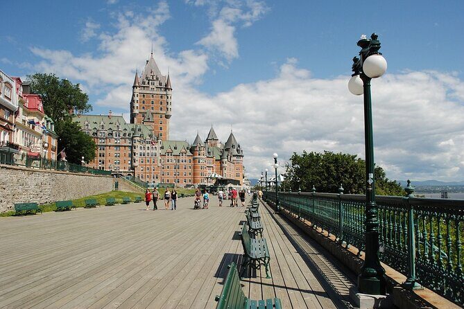 Quebec Private Guided Walking Tour with a Professional - Key Points