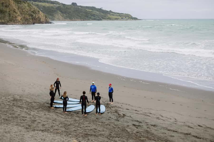 Raglan: 2 Day Surf Lesson & Rental Package - The Location: Ngarunui Beach