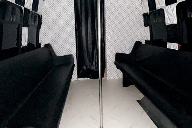 Ride in Luxury to Explore Charlottes Hottest Nightlife - Key Points