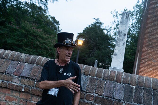 River City Ghosts: San Antonio Apparitions - Group Size and Atmosphere