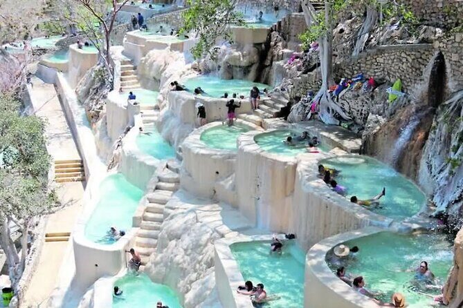 Rivers of Light Waterfalls and Paradise Tolantongo - How Does It Feel in Practice?