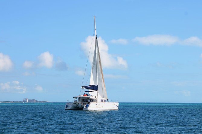 Sailing Catamaran with Open Bar to Isla Mujeres - Group Size and Logistics