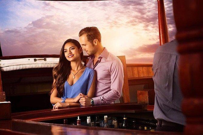 Sailing & Romantic Dinner: Cancún Lagoon Wonderful Date" - Price and Value