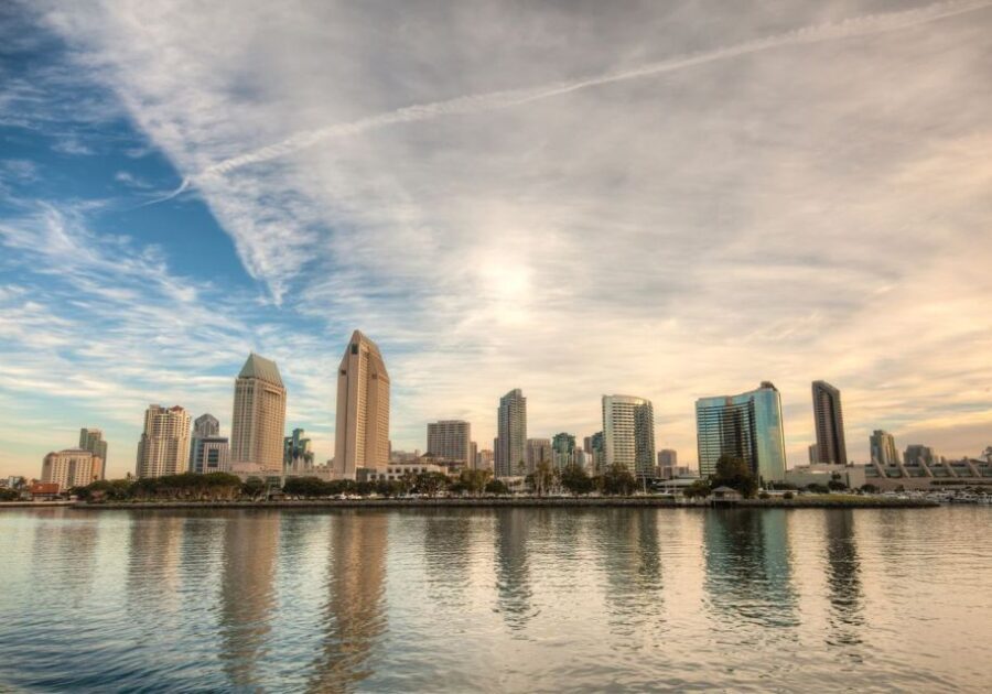San Diego: Christmas Eve Buffet Brunch or Dinner Cruise - The Overall Experience and Considerations