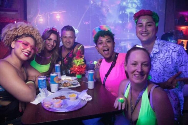 San Diego: Hillcrest Drag Queen 5 Bar Crawl with Shots - The Experience from Past Reviews