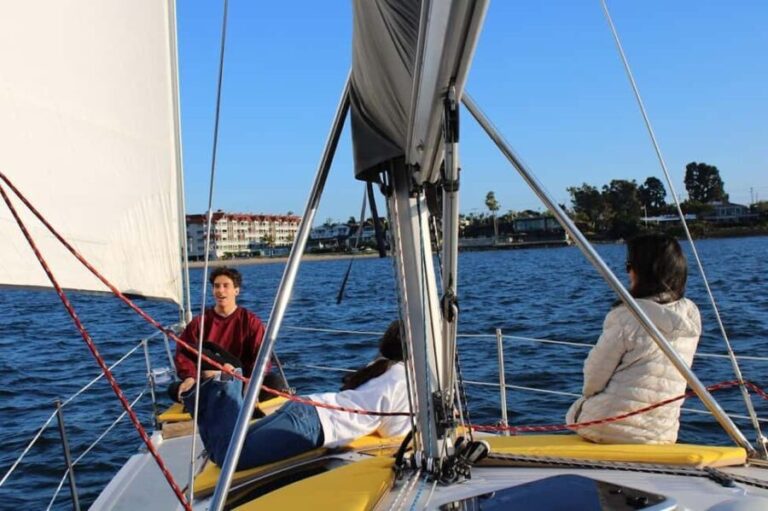 San Diego: Private Sunset Sailing Tour for up to 12 Guests - An In-Depth Look at the Sunset Sailing Experience
