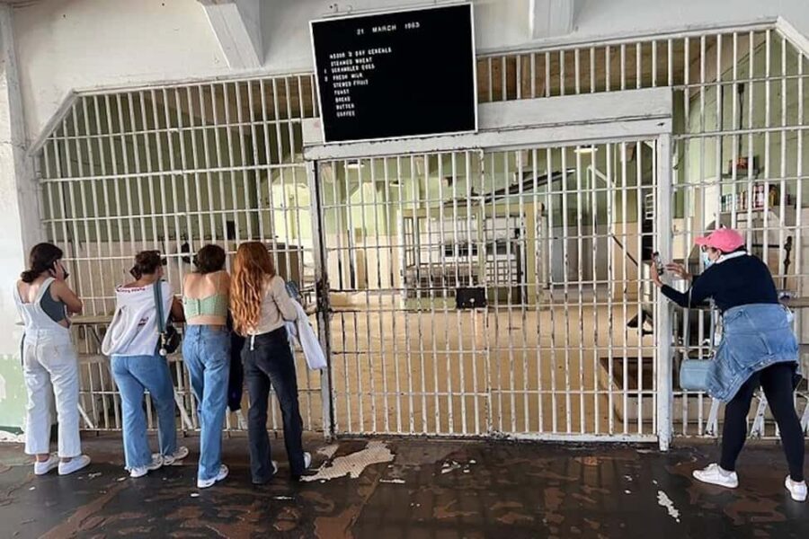 San Francisco: Alcatraz, Ferry & Audio Tour w/ Night Option - FAQ