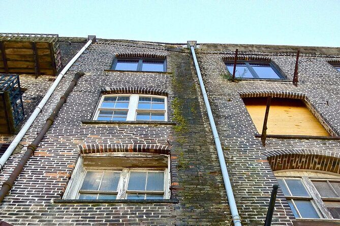 Savannah Haunted and Historical Walking Tour - Deep Dive into the Stops