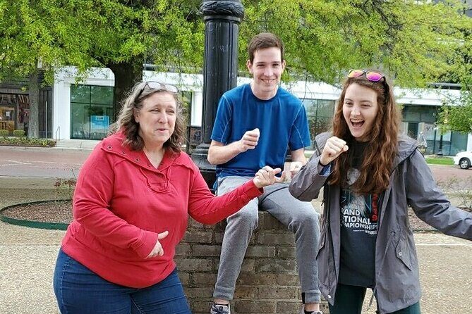 Scavenger Hunt Adventure in Richmond by 3Quest Challenge - What to Expect During Your Richmond Scavenger Hunt