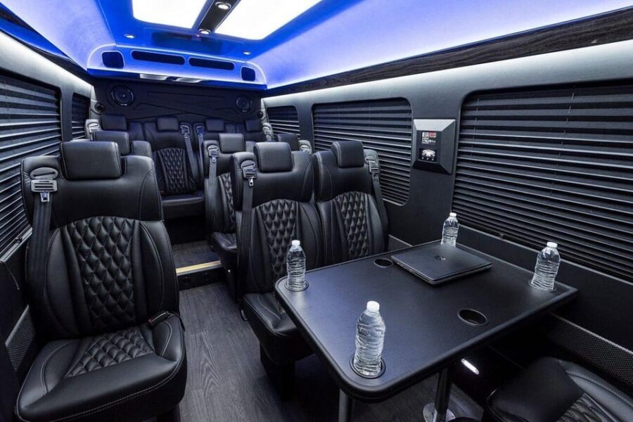 Seattle: Party Bus Experience - The Advantages of Choosing the Seattle Party Bus