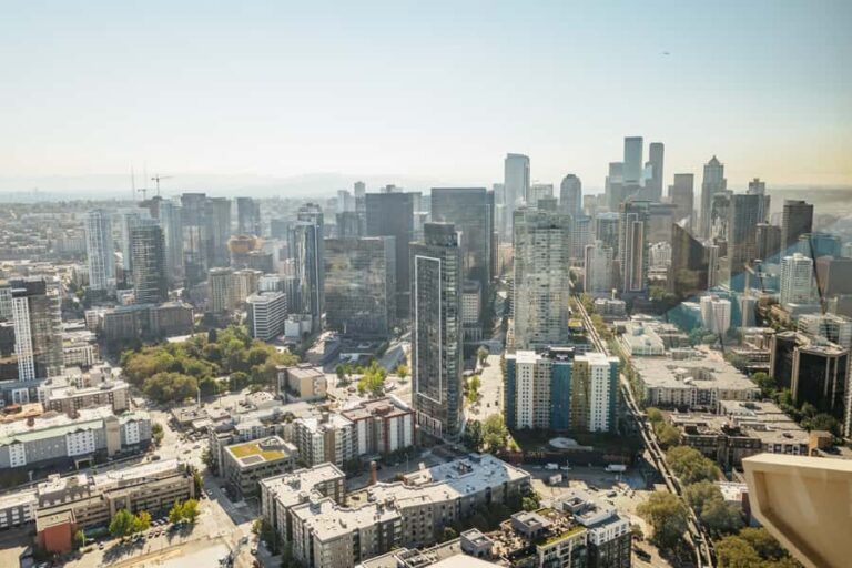 Seattle: Space Needle & Chihuly Garden and Glass Ticket - The Chihuly Garden and Glass Experience