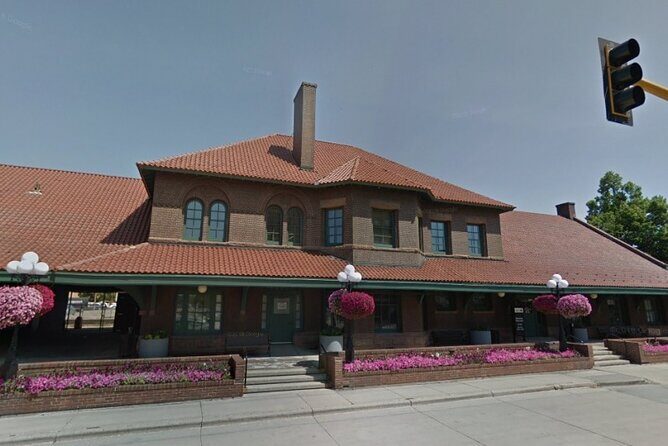 Self-Guided Fargo Scavenger Hunt: Fargo Flourish - The Experience: How the Hunt Unfolds