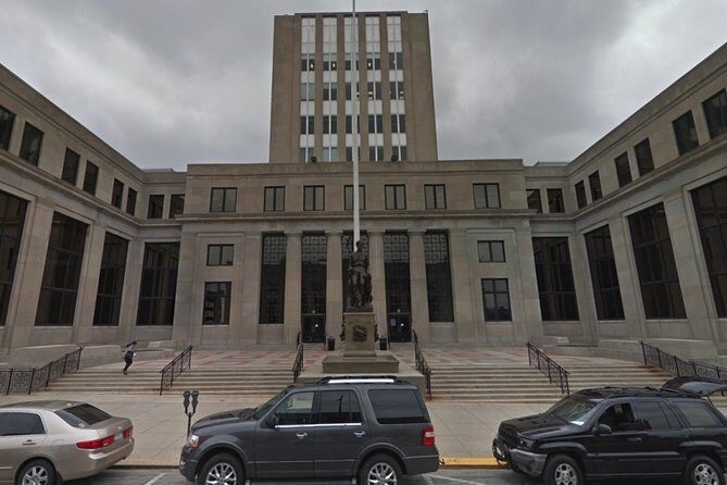 Self-Guided Fort Wayne Scavenger Hunt: Fun With Fort Wayne - Who Should Consider This Tour?