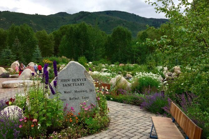 Self-Guided Scavenger Hunt: Aspen Get An Altitude Adjustment - In-Depth Look at the Route & Stops