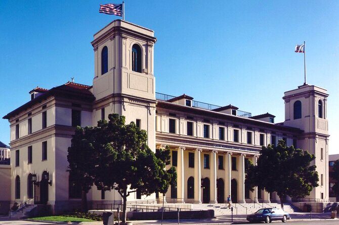 Self-Guided Scavenger Hunt: Downtown Splendors - The Itinerary