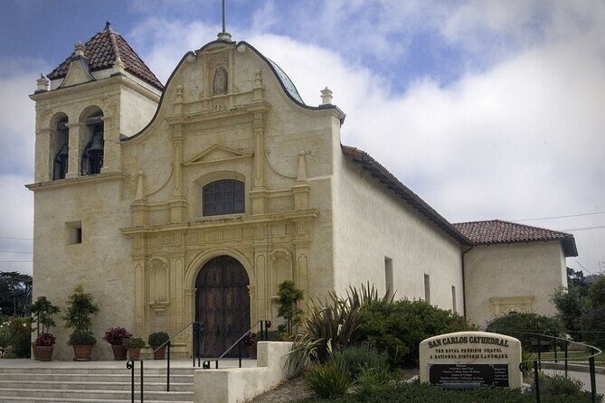 Self Guided Scavenger Hunt: Jewels of Monterey! - Exploring the Landmarks and Challenges