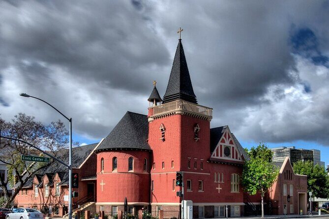 Self Guided Scavenger Hunt: Wind Through Santa Anas Downtown - Is It Worth the Price?