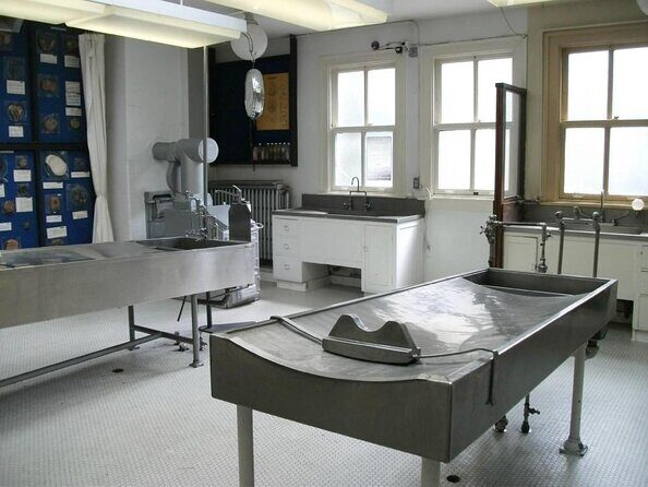 Self-Guided Smartphone Walking Tour of Gastown - Final Thoughts: Who Will Love This Tour?