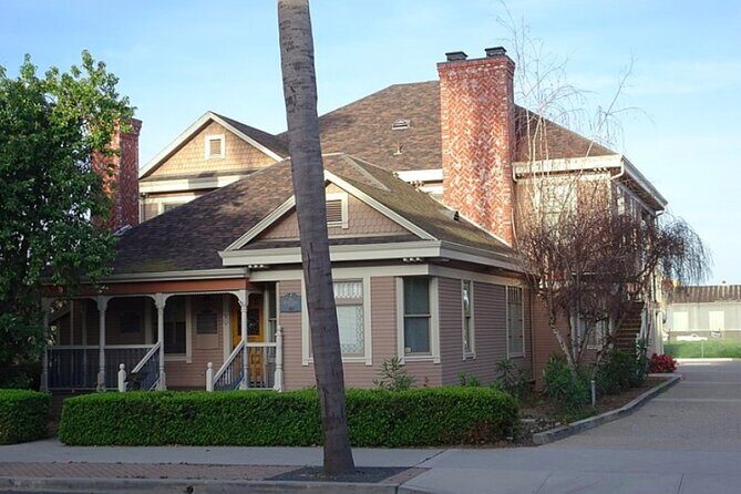 Self-Guided Ventura Scavenger Hunt: Ace Ventura - What Past Participants Think