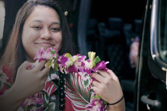Shared Arrival Transfer: Honolulu Airport to Hotel or Cruise Terminal - The Pickup Experience