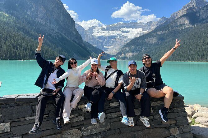 Shared Tour from Calgary to Moraine, Lake Louise and Emerald Lake - Key Points