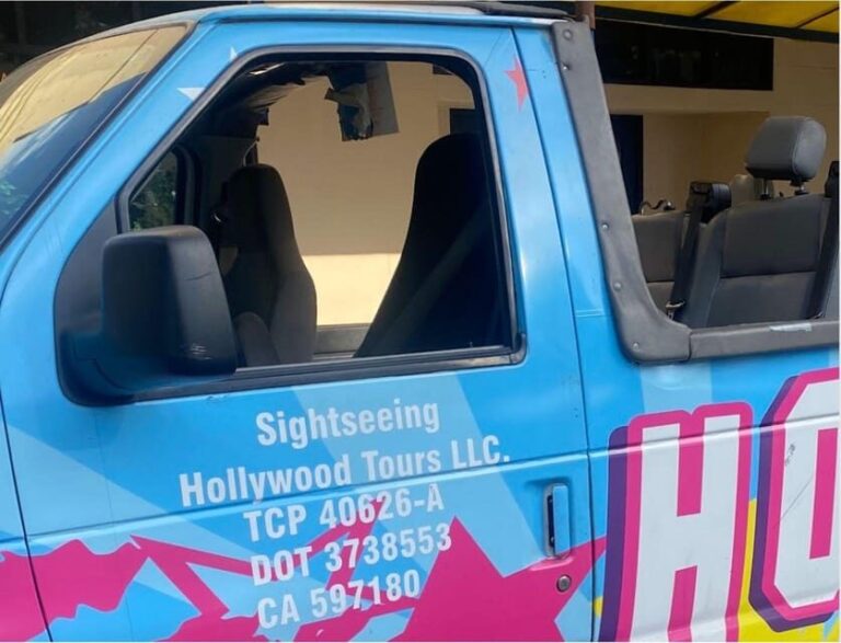 Sightseeing Hollywood Tours - Viewing Celebrity Homes and Landmarks