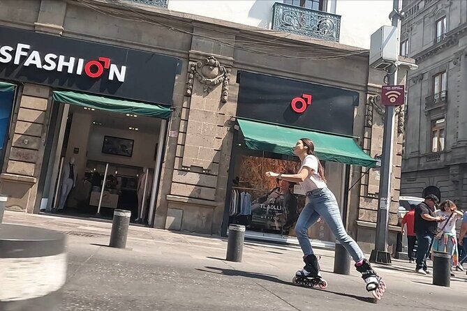 Skate in the central Alameda of CDMX Basic Level - The Experience: What to Expect from the Skating Tour in Alameda Central
