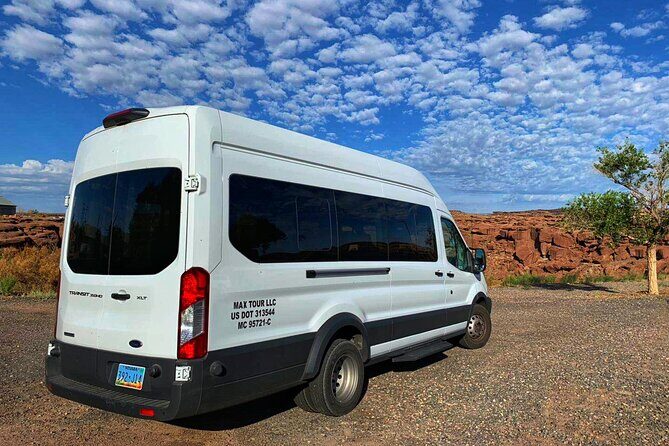 Small Group Lower Antelope Canyon & Horseshoe Bend Tour w/ Lunch - The Drive: Virgin River Gorge and Kanab, Utah