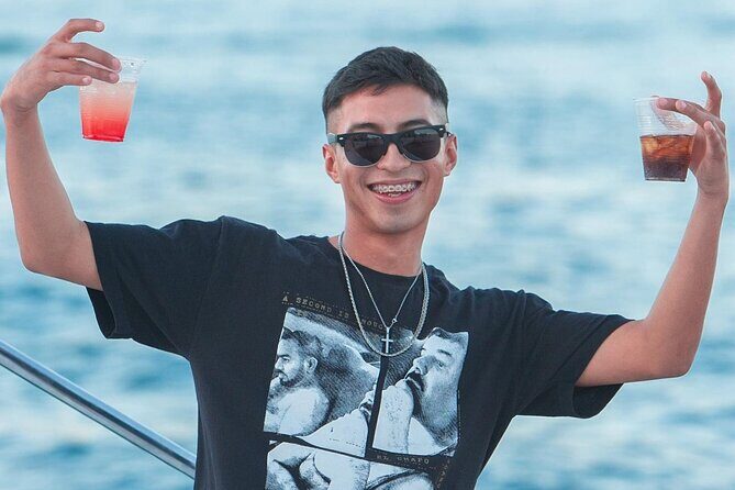 Snorkel, Boat Tour, Open Bar & Lunch! - How It Compares to Other Cabo Tours