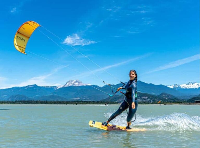 Squamish: Wetsuit Rental - The Experience at the Meeting Point