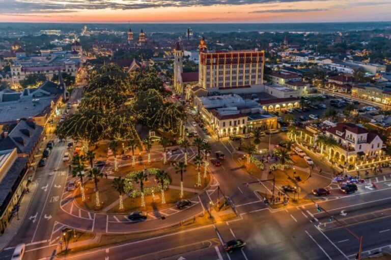 St Augustine: Nights of Lights Trolley Tour - Who Is This Tour Best For?