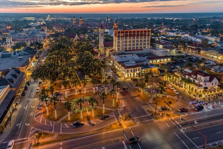 St Augustine: Nights of Lights Trolley Tour - Who Is This Tour Best For?