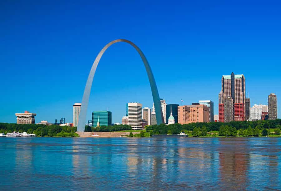 St. Louis Skyline & Stories: 2-Hour Private Walking Tour - The Landmarks & Stories