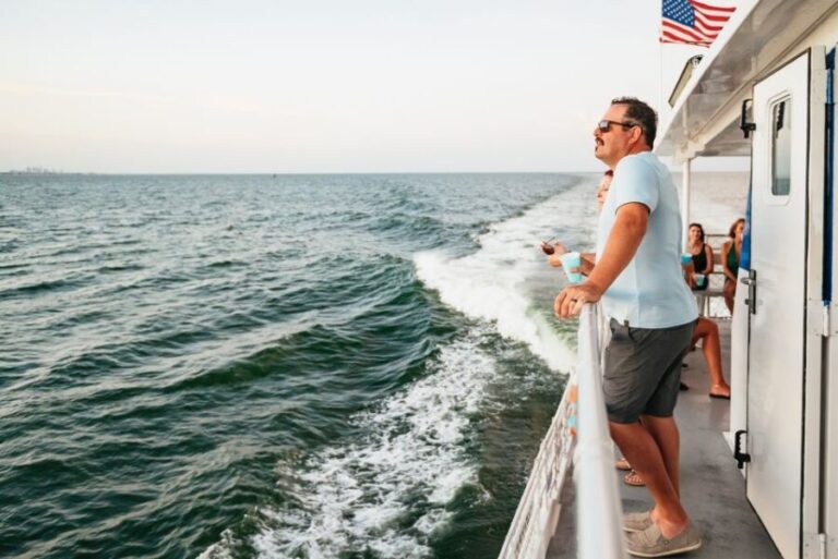 St. Petersburg: Sunset Cruise with Sunshine Skyway Bridge - Why This Cruise Works Well