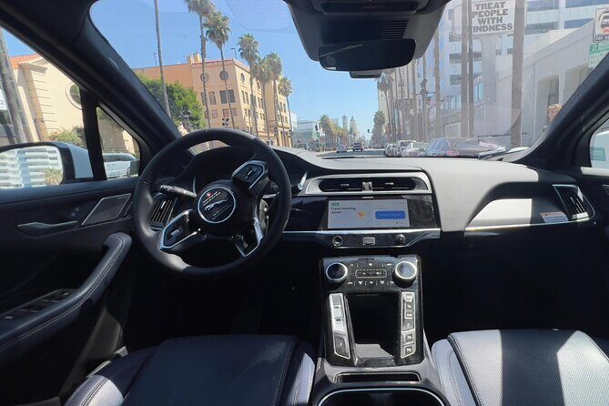 Step into the Future: Self-Driving Ride Experience in Los Angeles - Who Should Consider This Experience?