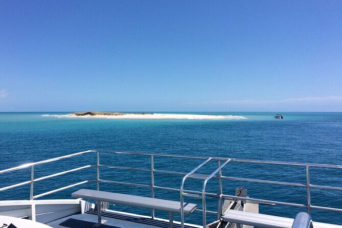 SUMMER K'gari (Fraser Island) Boom-net & Sightseeing Cruise - The Crew and Commentary