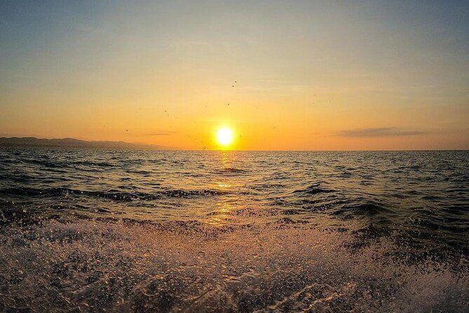 Sunrise with stars and Dolphin sighting in Puerto Escondido! - The Itinerary Breakdown