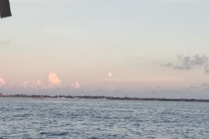 Sunset Sailing Adventure to Isla Mujeres Unlimited + Transfer from Cancún - Why This Tour Might Be Right for You