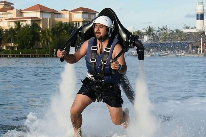 Super adrenaline Jetpack water activity in Cancun! - The Experience from a Traveler’s Perspective